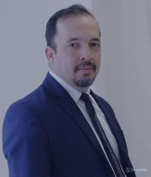 Dr. Luciano Martins